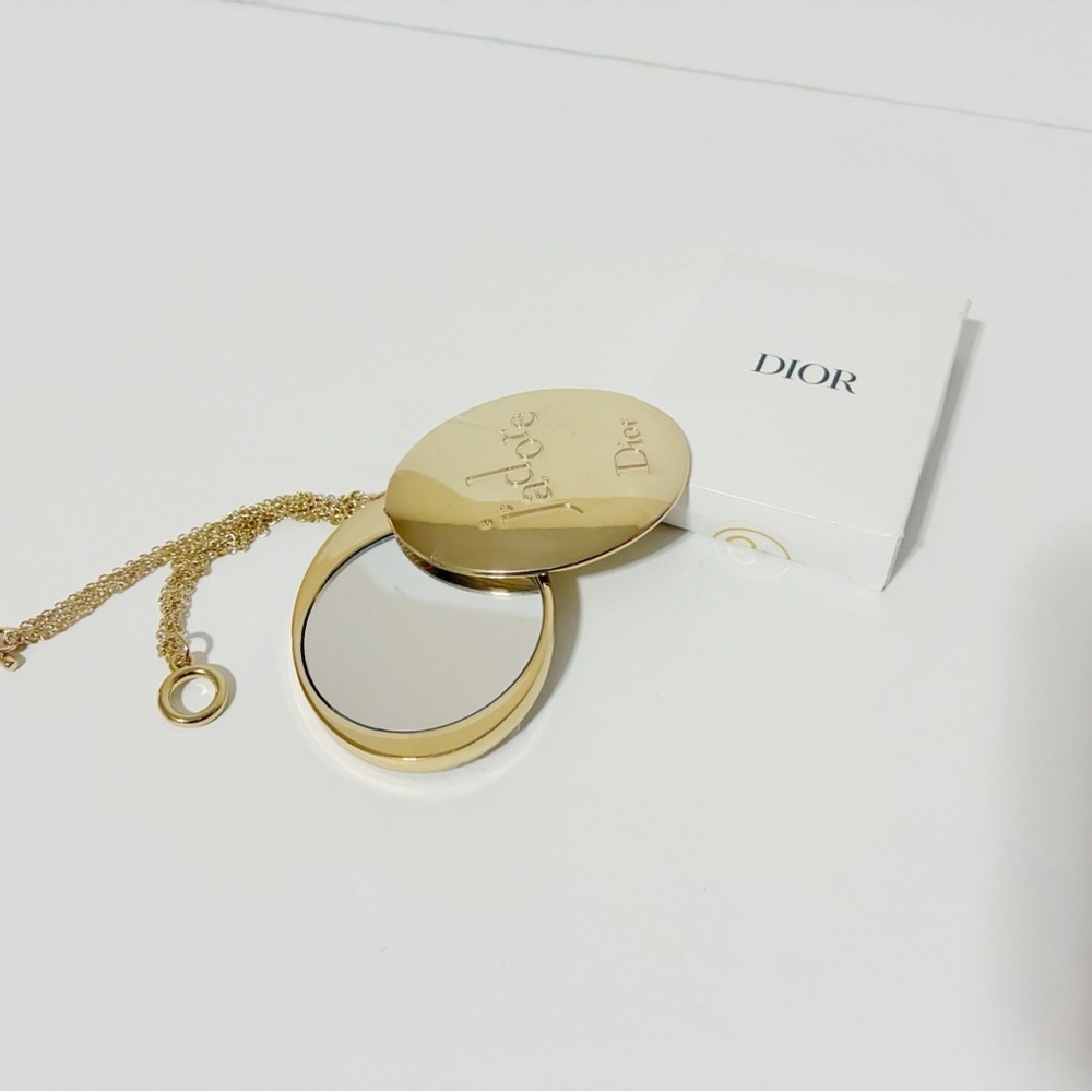 🌸New  Dior Parfums J'adore Pocket Mirror Gold  Metal